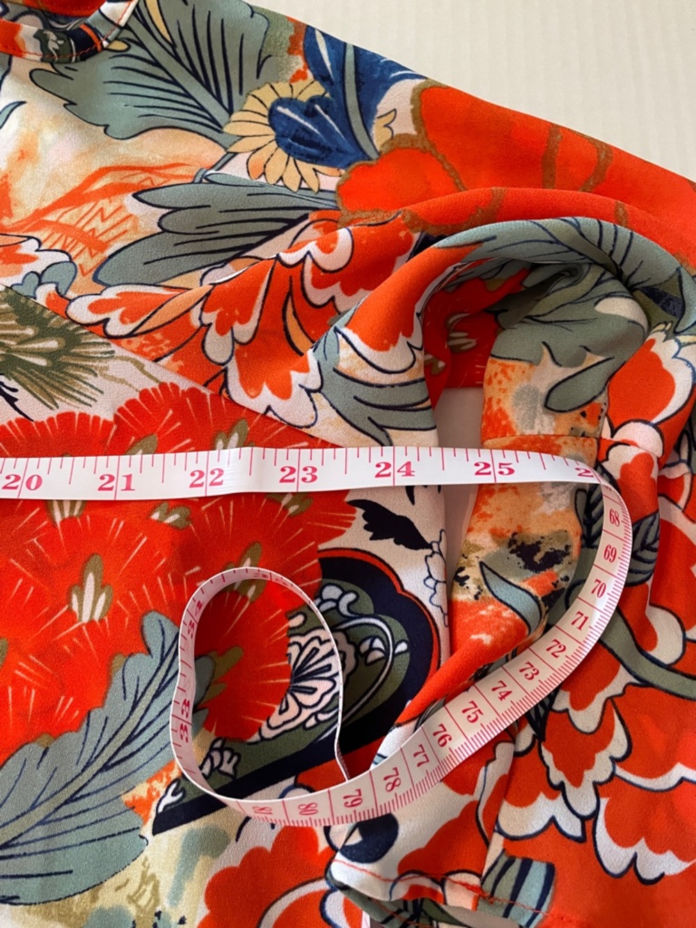 Peter Nygard Plus Vibrant Coral & Sage Floral Tie-Neck Blouse - Picture 10 of 12